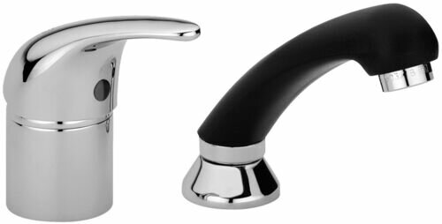 DO Schlauchbrausegarnitur mit integriertem Brausehalter SERIENSPEZIFIS