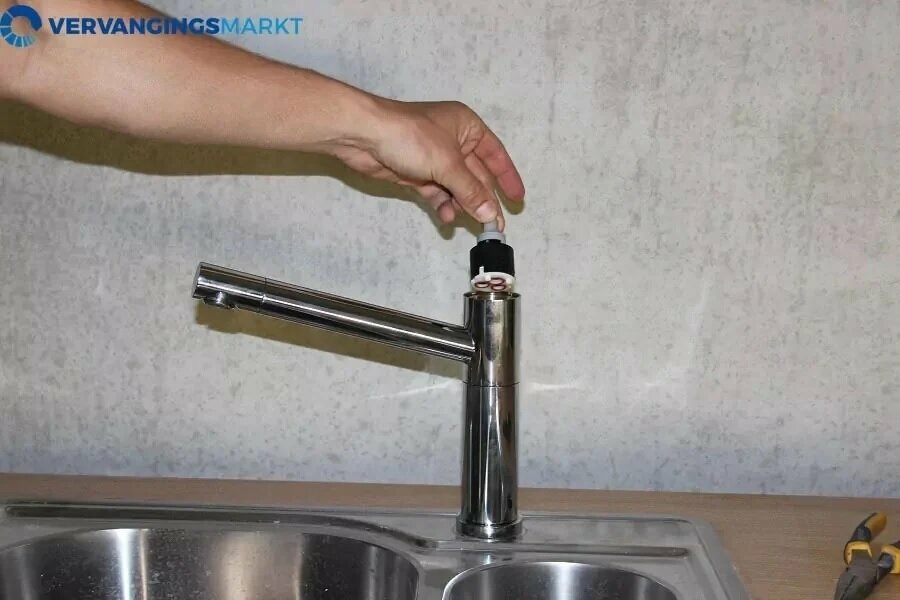 Serviceanleitung Newform X-trend 2400 Küchenarmatur